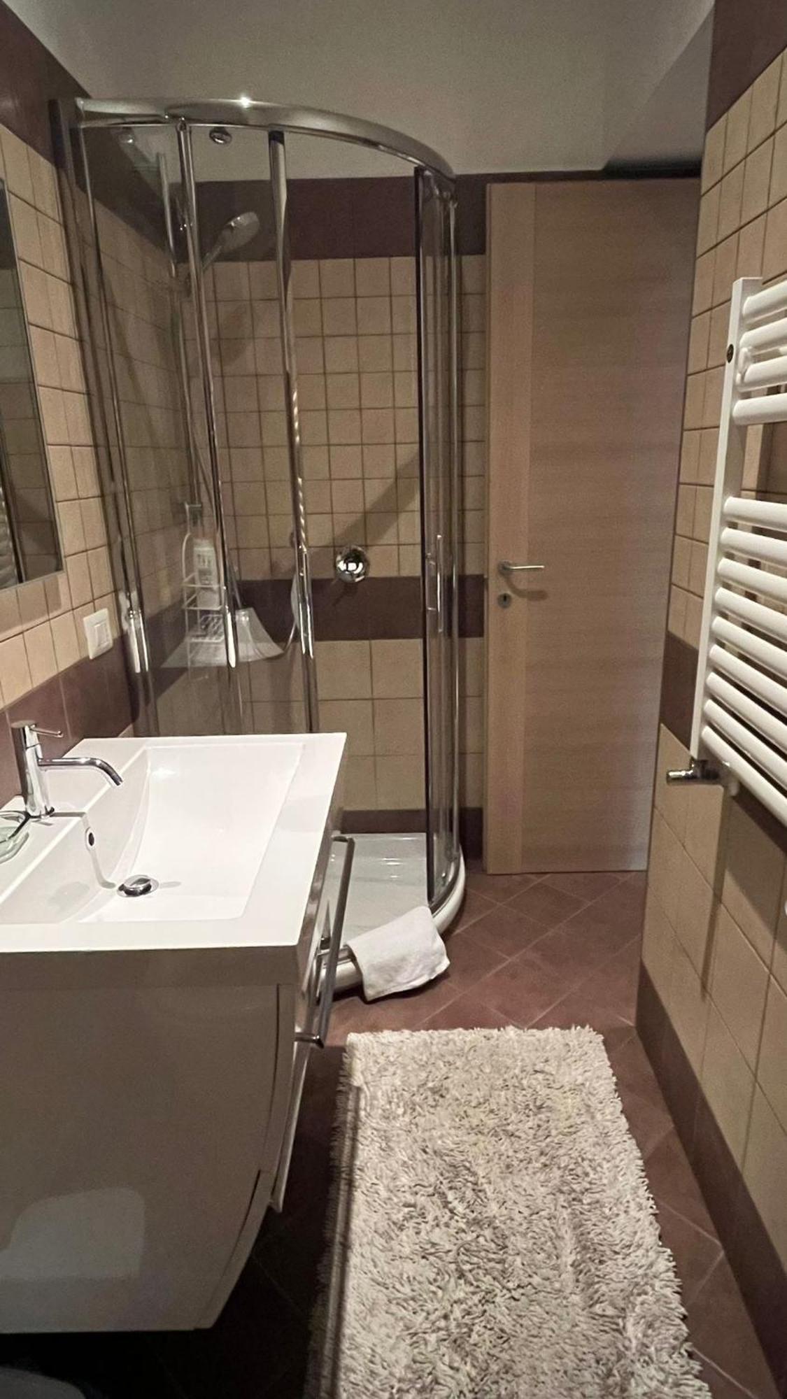 Dng House - Vatican 80 Square Rome Bagian luar foto
